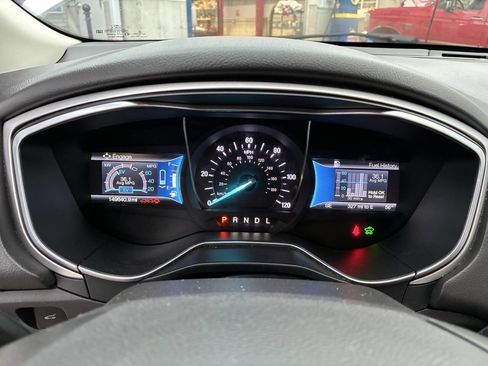 Used 2015 Ford Fusion S image 16