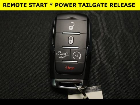 New 2026 RAM 1500 4x4 Crew Cab image 12