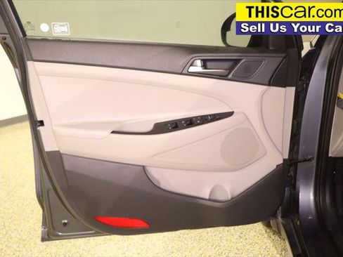 Used 2017 Hyundai Tucson SE w/ SE Popular Package 02 FWD image 28