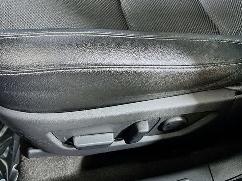 Used 2023 MAZDA CX-50 2.5 S w/ Preferred Plus Pkg image 17