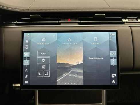 Certified 2025 Land Rover Range Rover SE AWD/4WD image 26