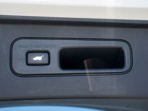 Certified 2023 Honda Pilot Touring image 12