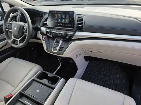 Used 2025 Honda Odyssey EX-L image 9
