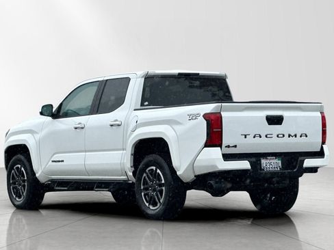 Used 2025 Toyota Tacoma TRD Sport image 6