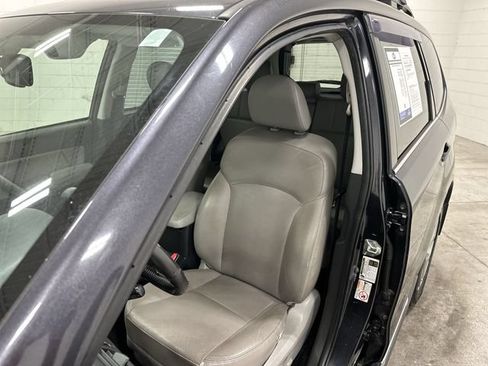 Used 2015 Subaru Forester 2.5i Touring w/ Eyesight & Navigation System AWD/4WD image 12