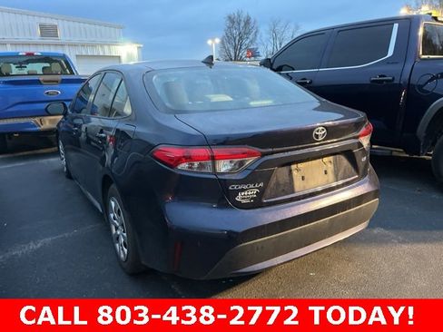 Used 2020 Toyota Corolla LE image 3
