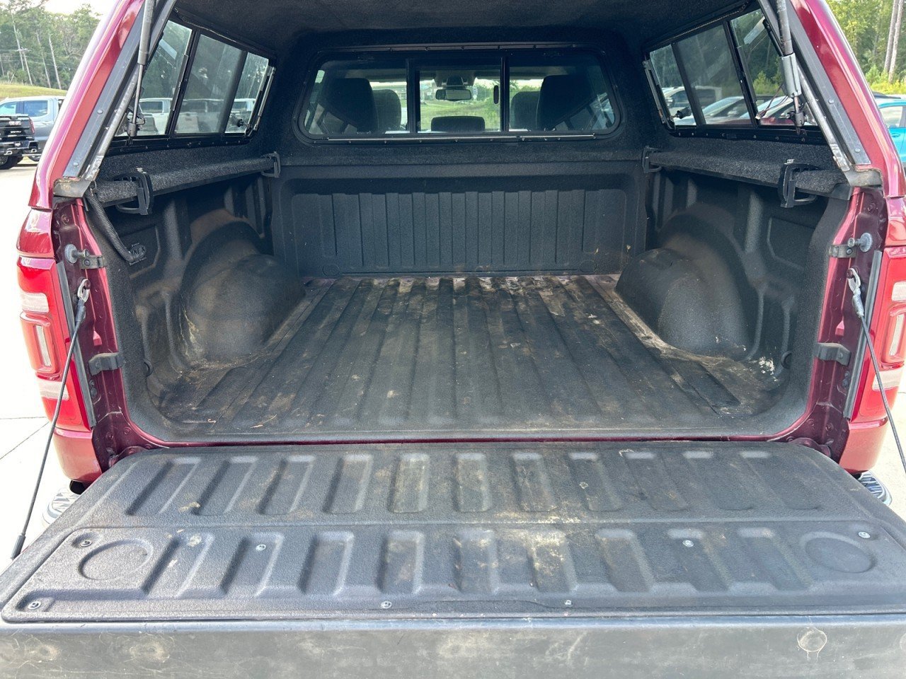 Used 2019 RAM 1500 Laramie AWD/4WD image 7