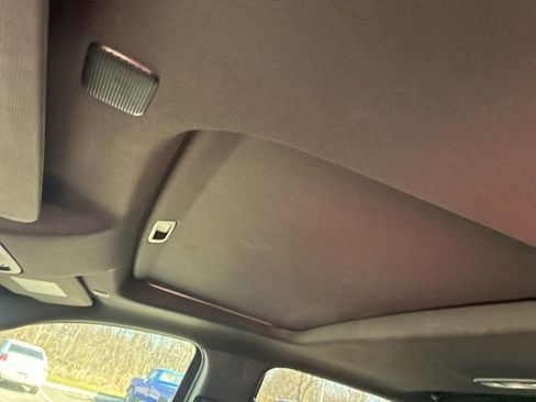 Used 2022 GMC Sierra 1500 AT4 w/ AT4 Premium Package image 12