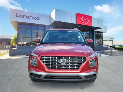Used 2025 Hyundai Venue SEL