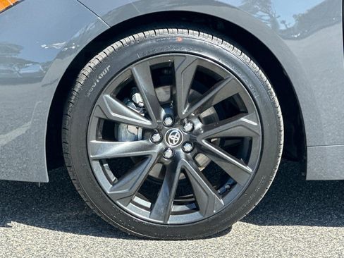 Used 2023 Toyota Corolla SE w/ SE Package image 24