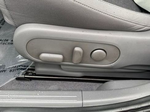 Used 2025 Hyundai Ioniq 5 SE image 12