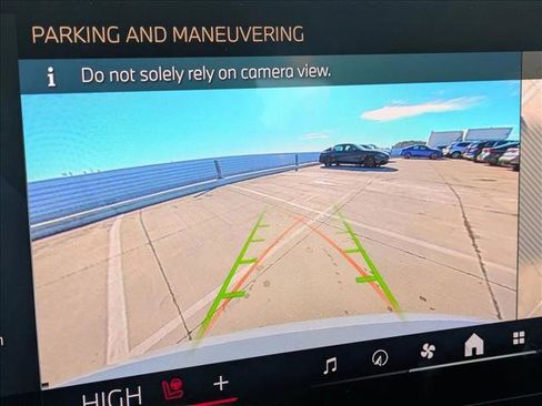 New 2026 BMW 330i xDrive Sedan w/ M Sport Package image 13