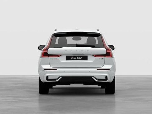 New 2026 Volvo XC60 B5 Plus w/ Protection Package Premier image 4