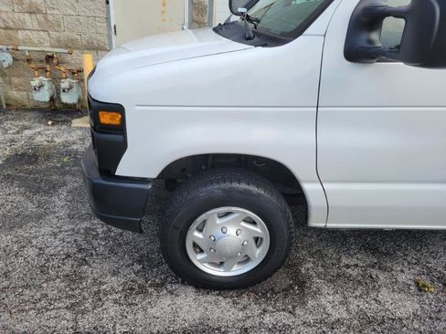 Used 2013 Ford E-150 and Econoline 150 w/ Insulation Pkg RWD image 10