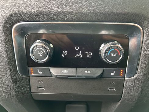 Used 2025 Chevrolet Suburban RST w/ Comfort Package image 44