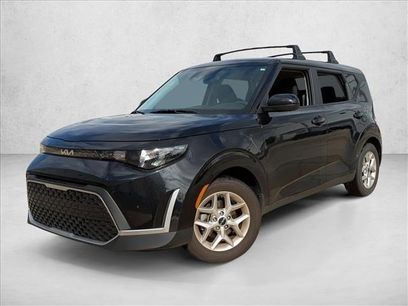 Used 2023 Kia Soul LX w/ LX Technology Package