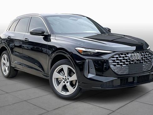 New 2025 Audi Q5 Premium Plus image 2