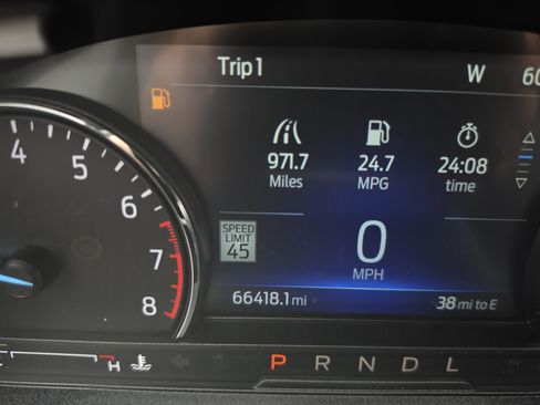 Used 2023 Ford Explorer XLT w/ Equipment Group 202A AWD/4WD image 22