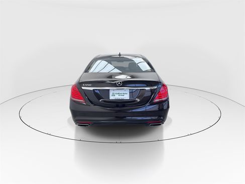 Used 2015 Mercedes-Benz S 550 Sedan w/ Sport Package w/ Sport Package image 7