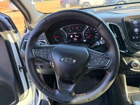 Used 2023 Chevrolet Equinox RS w/ RS Leather Package image 18