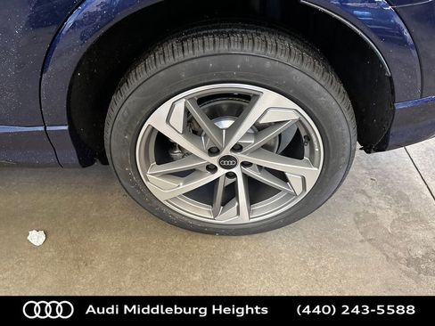 New 2025 Audi Q3 2.0T Premium image 29