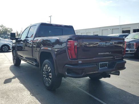 Used 2024 GMC Sierra 2500 Denali Ultimate image 7