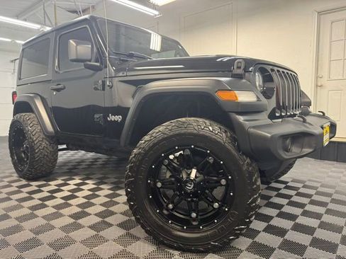 Used 2019 Jeep Wrangler Sport w/ Quick Order Package 24S AWD/4WD image 1