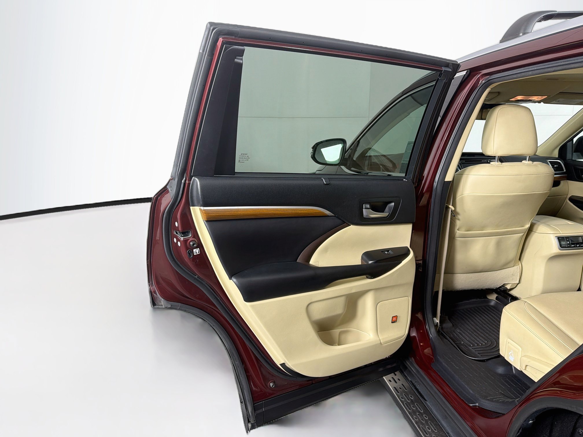 Used 2017 Toyota Highlander Limited w/ Carpet Mat Package AWD/4WD image 27