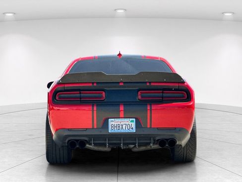 Used 2019 Dodge Challenger R/T Scat Pack w/ Scat Pack Stripe RWD image 5