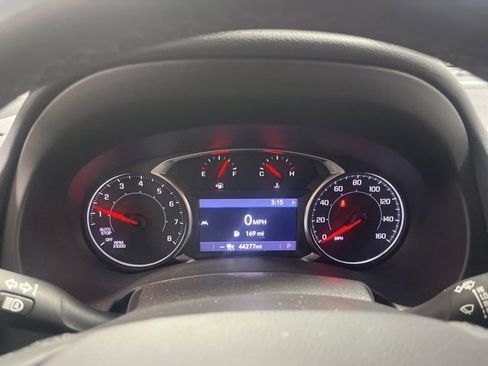 Used 2023 GMC Terrain SLT image 12