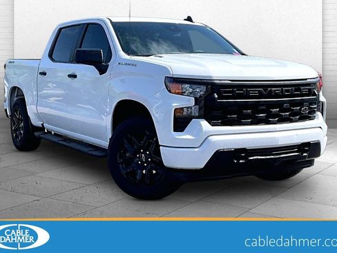 Used 2025 Chevrolet Silverado 1500 Custom AWD/4WD image 1