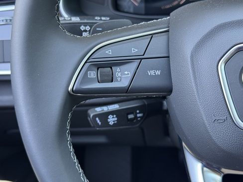 Used 2025 Audi Q7 3.0T Premium w/ Convenience Package image 27