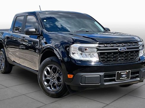 Used 2023 Ford Maverick XLT FWD image 3