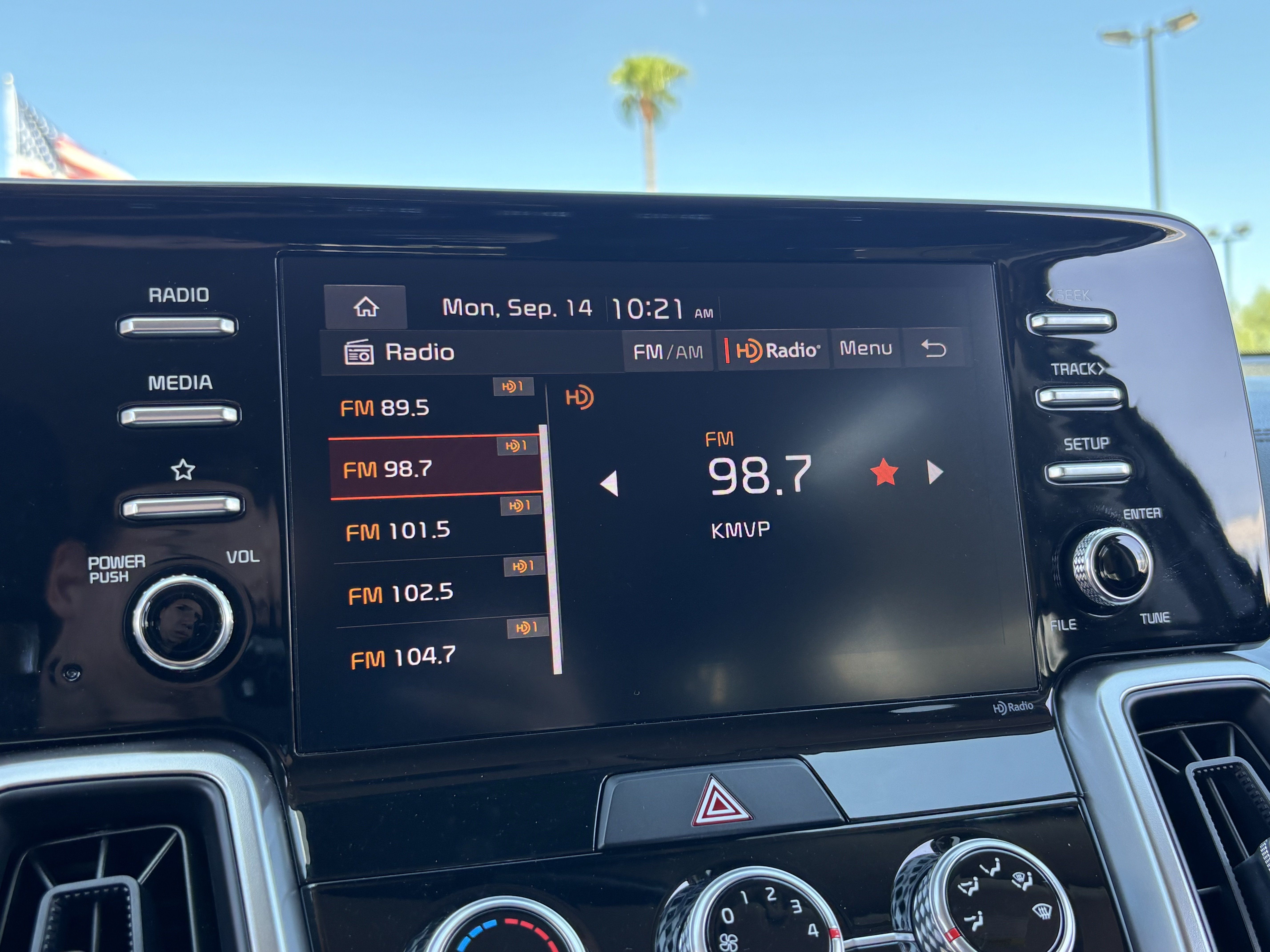 Certified 2022 Kia Sorento LX FWD image 20