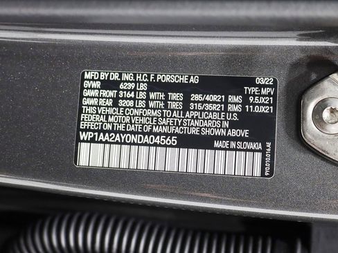 Used 2022 Porsche Cayenne image 36