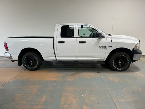 Used 2018 RAM 1500 ST w/ SXT Appearance Group AWD/4WD image 6