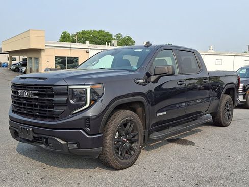 Used 2022 GMC Sierra 1500 Elevation AWD/4WD image 1