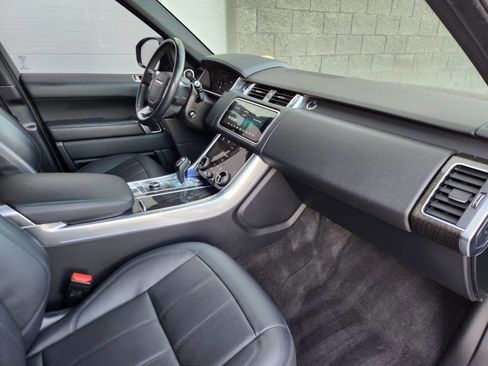 Used 2019 Land Rover Range Rover Sport HSE image 7