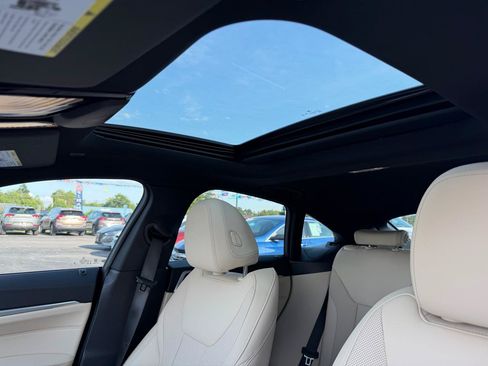 Used 2025 BMW i4 eDrive40 w/ Premium Package RWD image 14
