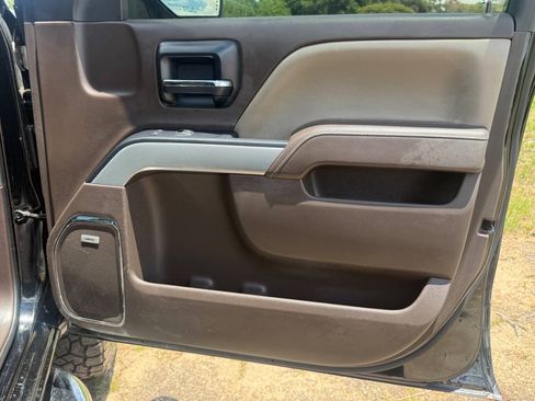 Used 2015 Chevrolet Silverado 2500 LTZ w/ Duramax Plus Package AWD/4WD image 31
