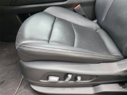 Used 2024 Cadillac XT6 Premium Luxury image 26