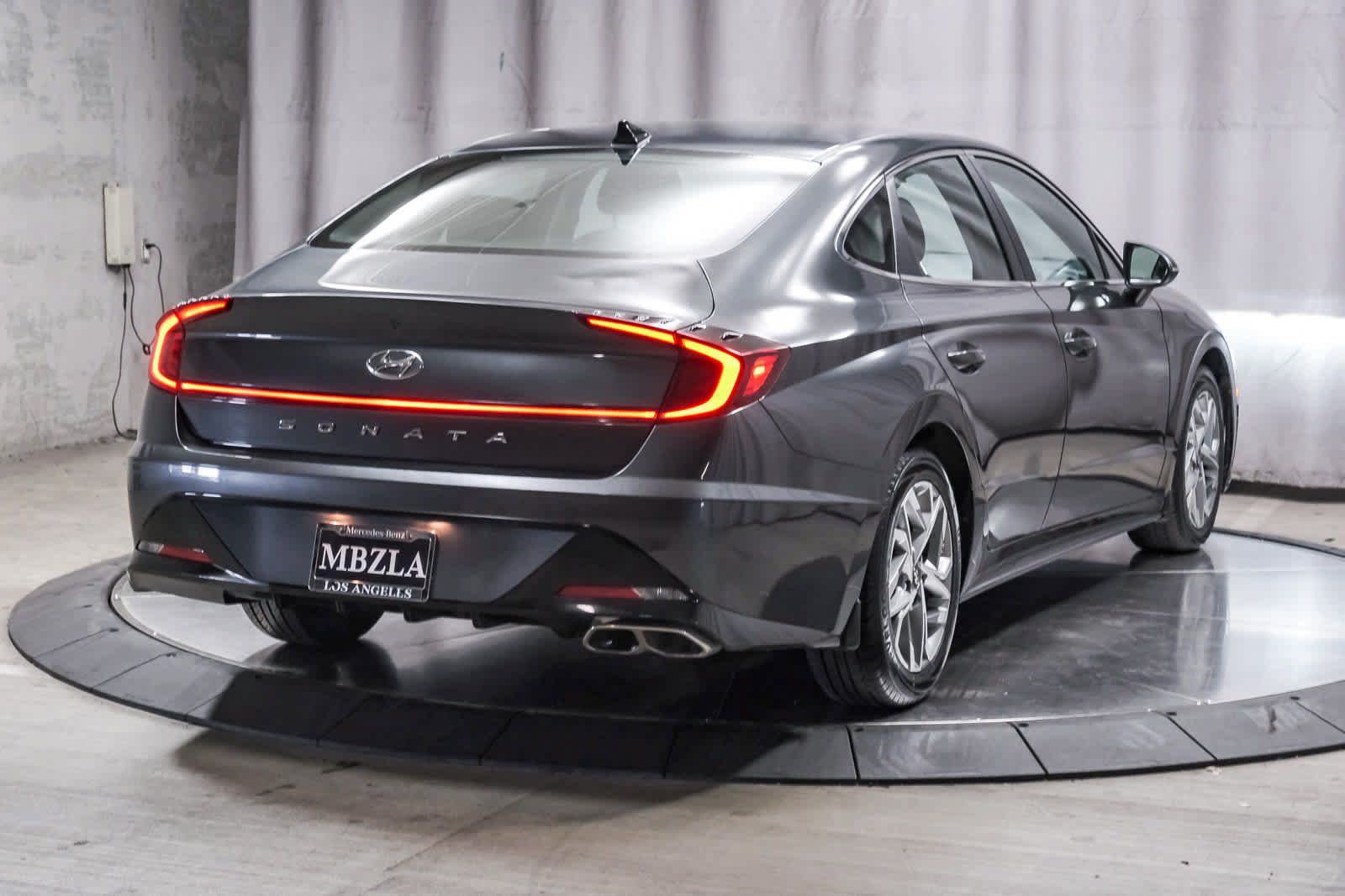 Used 2023 Hyundai Sonata SEL FWD image 4