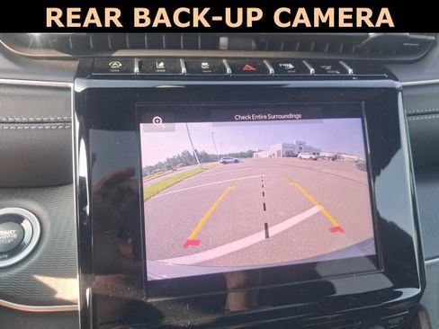 Used 2025 Jeep Grand Cherokee Laredo X w/ Trailer Tow Package AWD/4WD image 8