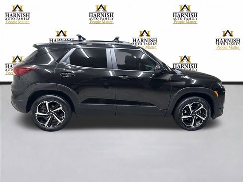 Used 2022 Chevrolet TrailBlazer RS w/ Sun and Liftgate Package image 7