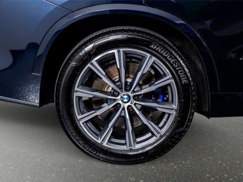 Used 2024 BMW X5 M60i w/ Climate Comfort Package image 9