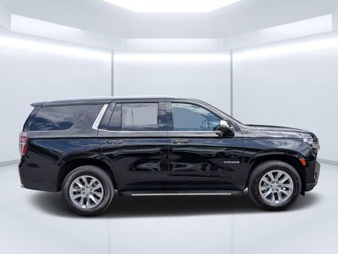 Used 2023 Chevrolet Tahoe Premier AWD/4WD image 2