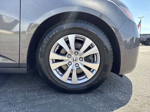 Used 2016 Honda Odyssey EX-L image 9