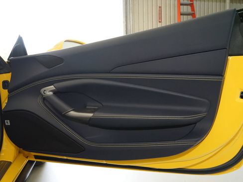 Used 2022 Ferrari F8 Tributo RWD image 23