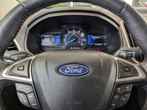 Certified 2022 Ford Edge SEL w/ Convenience Package image 23