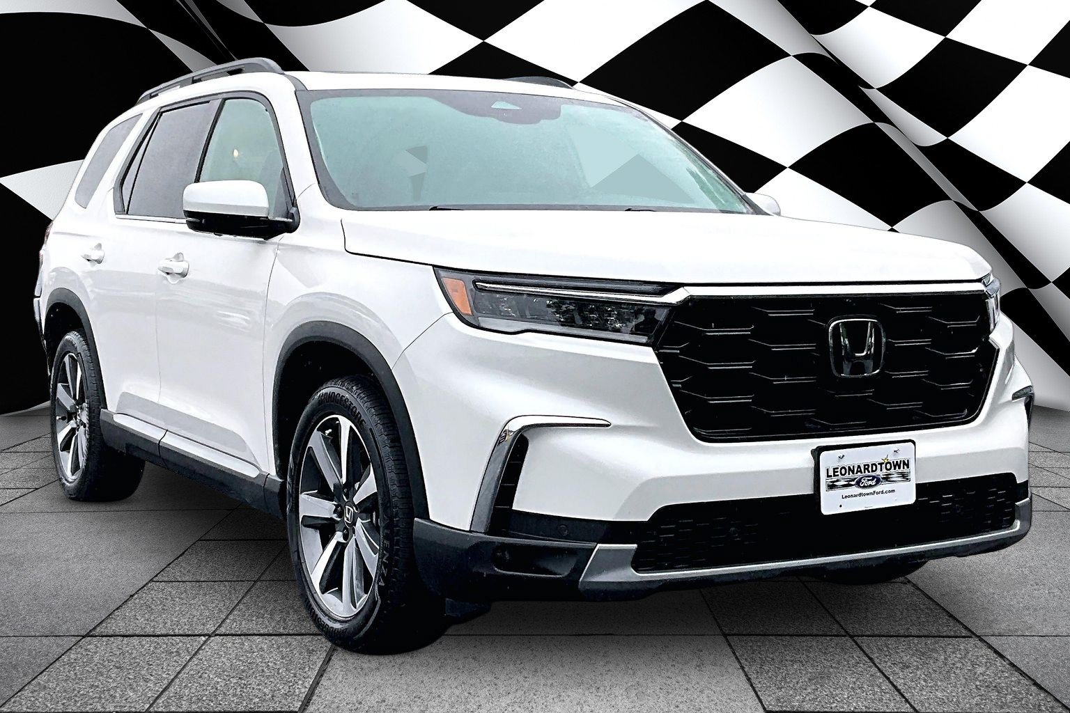 Used 2025 Honda Pilot Elite image 13